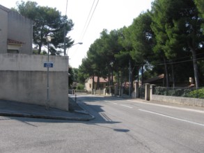 Avenue du moulin des baux à Cassis 
