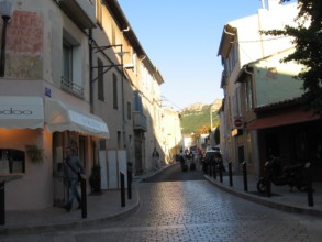 Avenue de la Ciotat à Cassis 