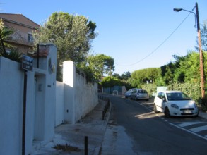 Réverend Père Jayne , une avenue de Cassis