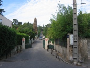 le Clos du Chateau, une allée à Cassis